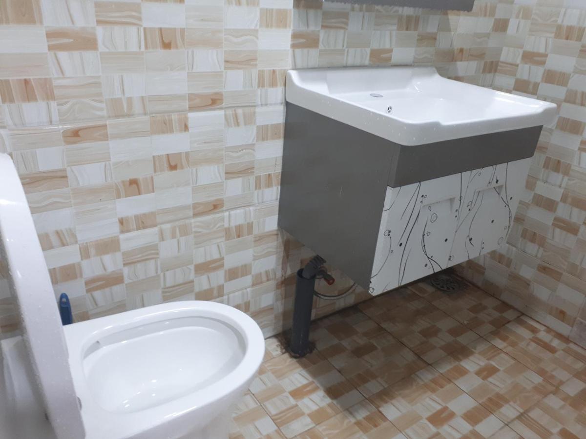 Royal Motel Коломбо Екстериор снимка